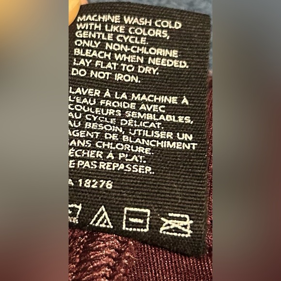 Hue large women’s pull on elastic waist pants. Back pockets. False front pockets - Picture 7 of 8